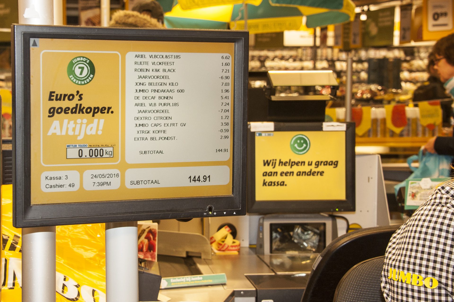 Winnaar Jumboactie doneert aan de voedselbank Voedselbank Sneek